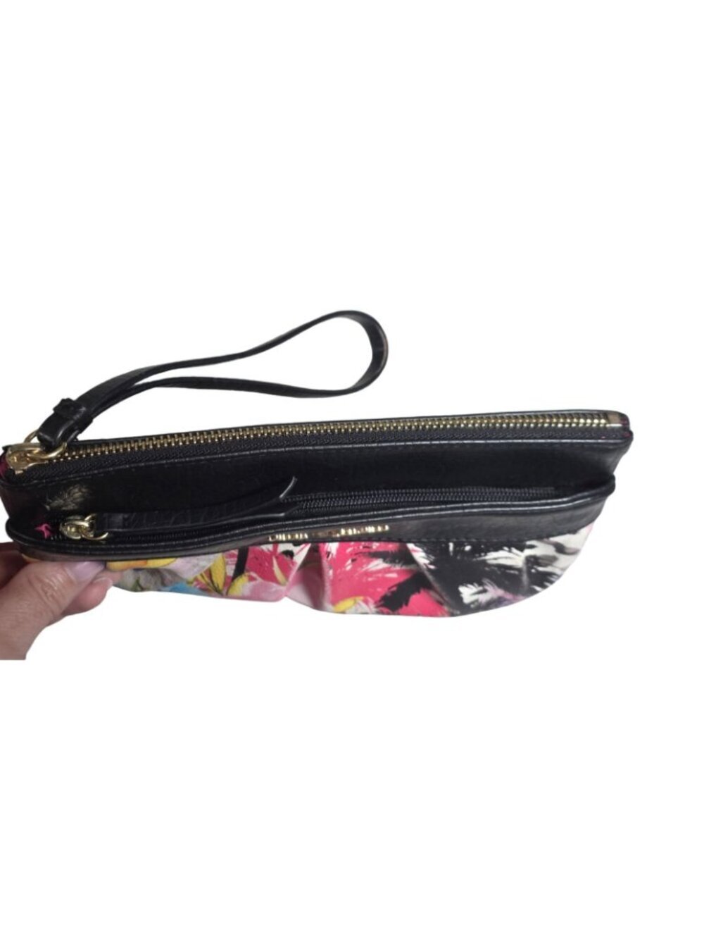Juicy Couture Tropical Floral Wristlet - Picture 4 of 7